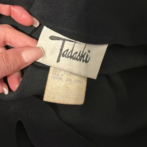 Elegant Black Studded Women's Body con Cleavage Dress - Picture 15 of 16